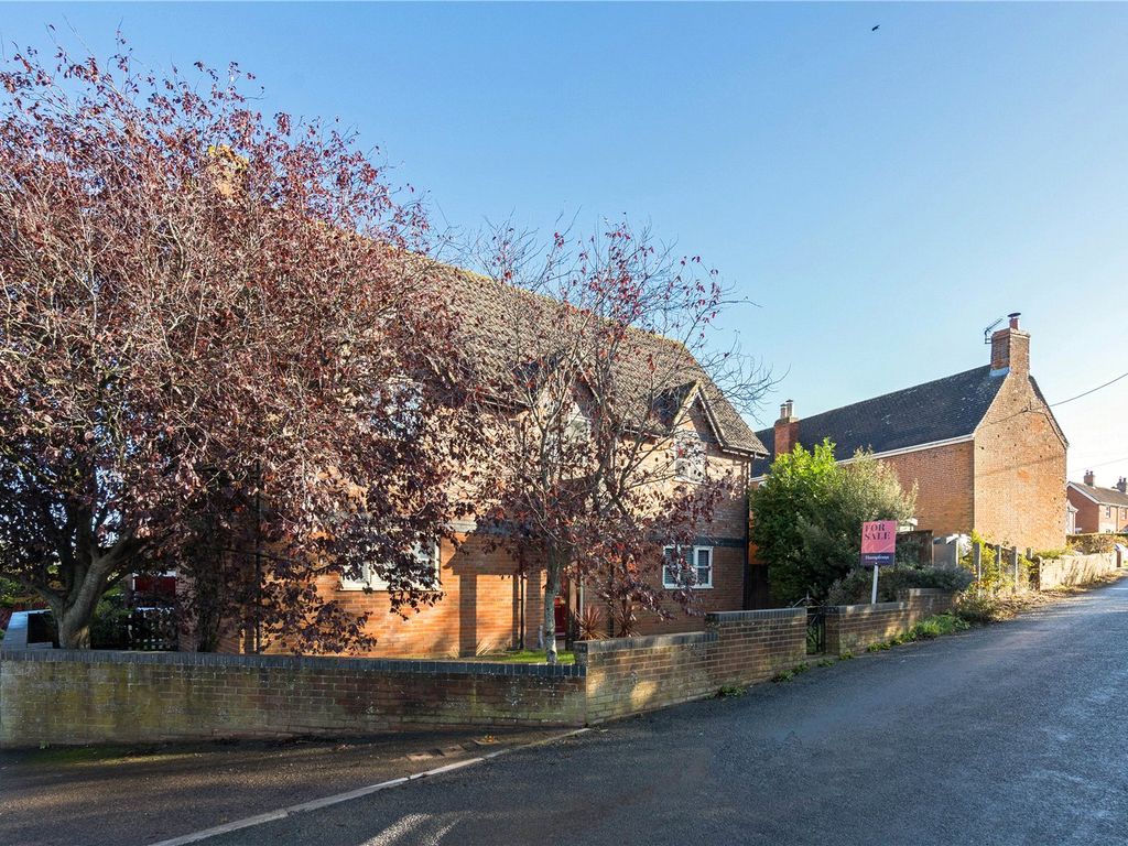 4 bed detached house for sale in Heddington, Calne, Wiltshire SN11 Zoopla