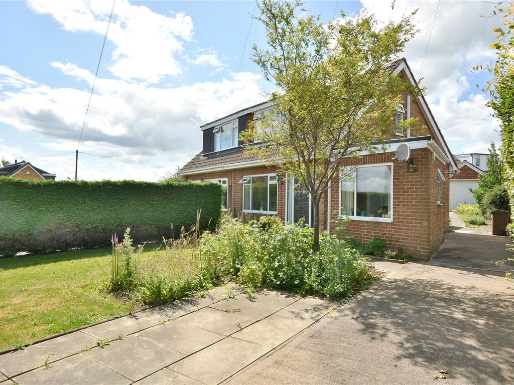 3 bed bungalow for sale in The Poplars, Guiseley, Leeds LS20 Zoopla