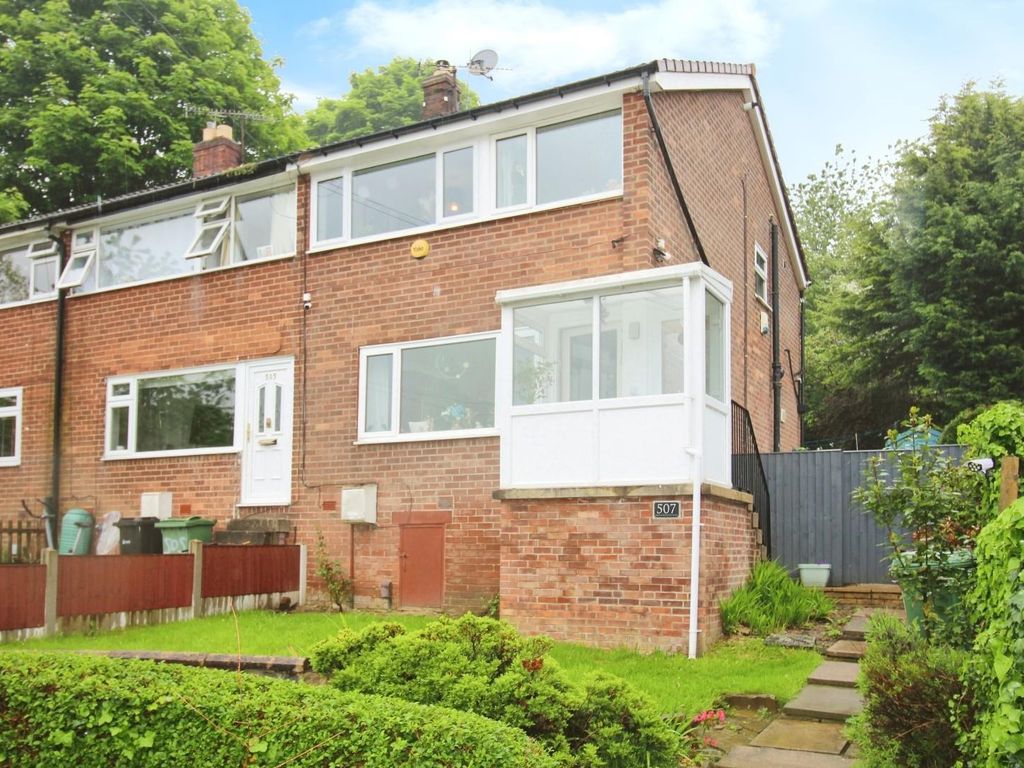 3 bed end terrace house for sale in Leeds And Bradford Road, Bramley