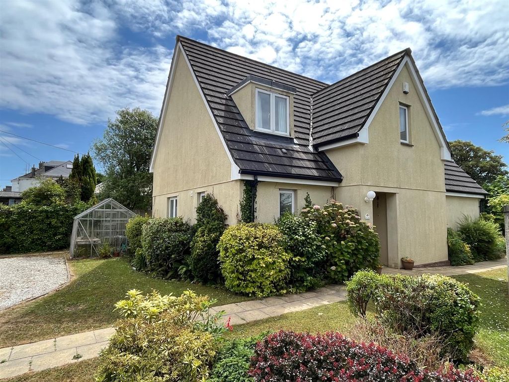 4 bed property for sale in Lankelly Close, Fowey PL23, £625,000 Zoopla