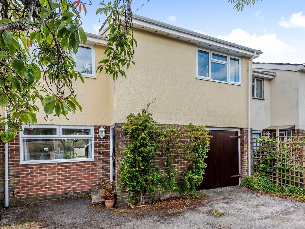 Priors Way Winchester SO22  
