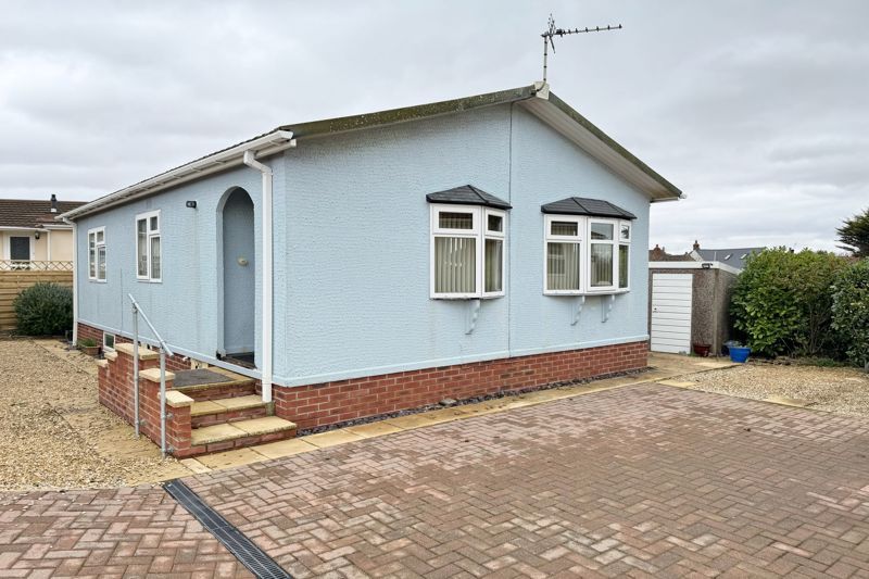 2 bed property for sale in Sand Road, Kewstoke, WestonSuperMare BS22
