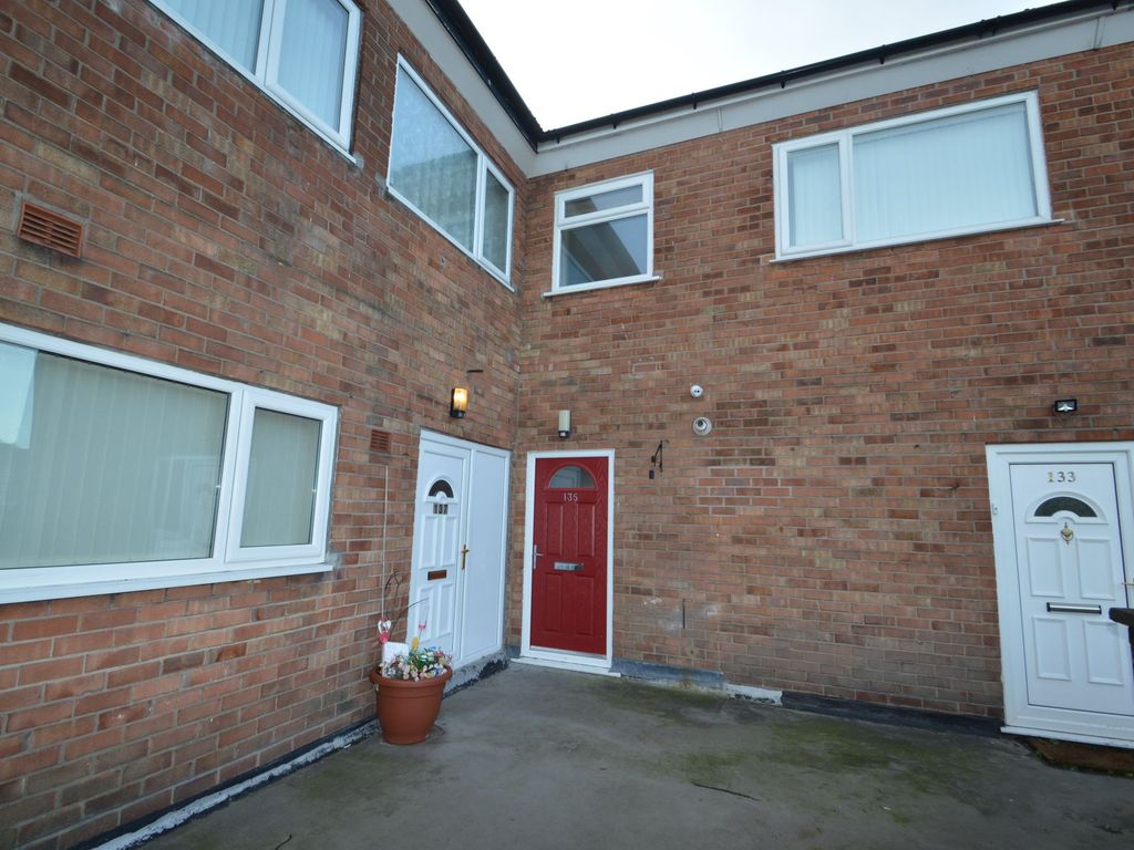 3 bed flat to rent in Randale Drive, Bury BL9, £895 pcm Zoopla