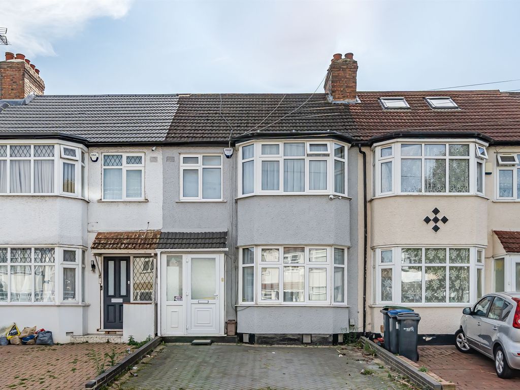 3 bed terraced house for sale in Pembroke Road, Palmers Green, London