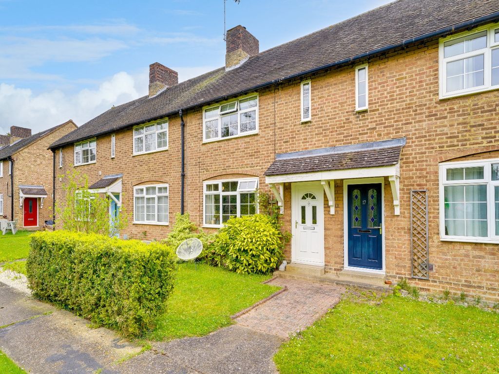 2 bed terraced house for sale in Cambridge Crescent, Bassingbourn