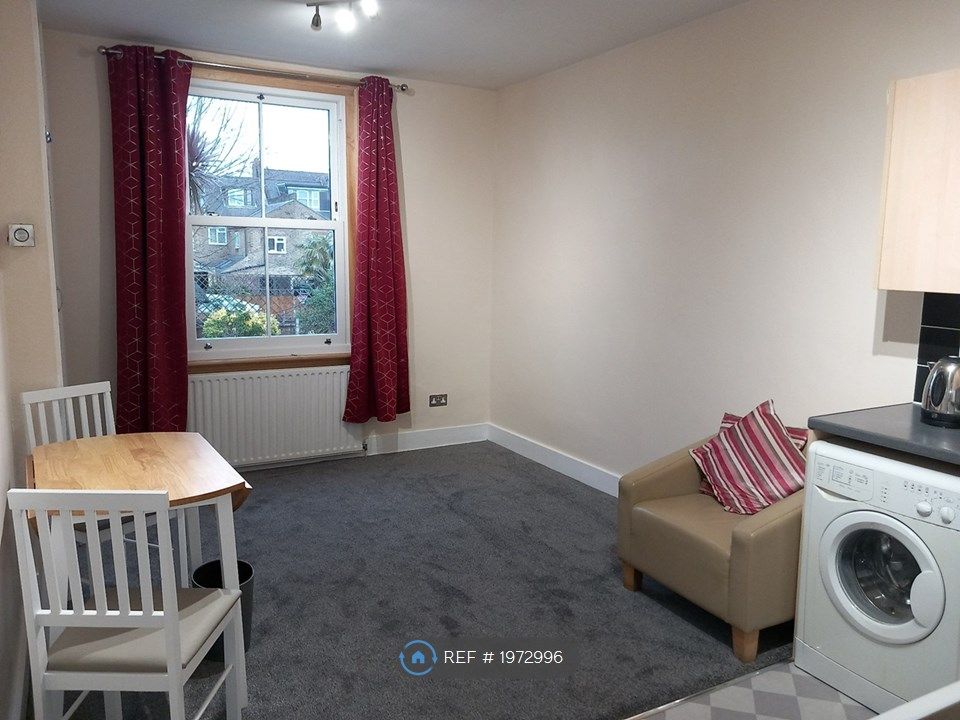Studio to rent in Wimbledon, Wimbledon SW19, £1,250 pcm Zoopla