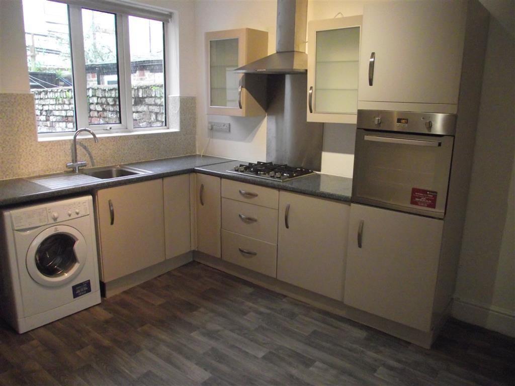 3 bed terraced house to rent in Enid Street, Toxteth, Liverpool L8 Zoopla