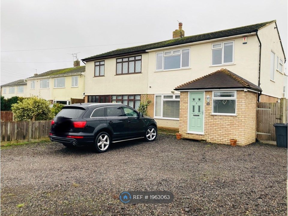 3 bed semidetached house to rent in Forstal Lane, Coxheath, Maidstone