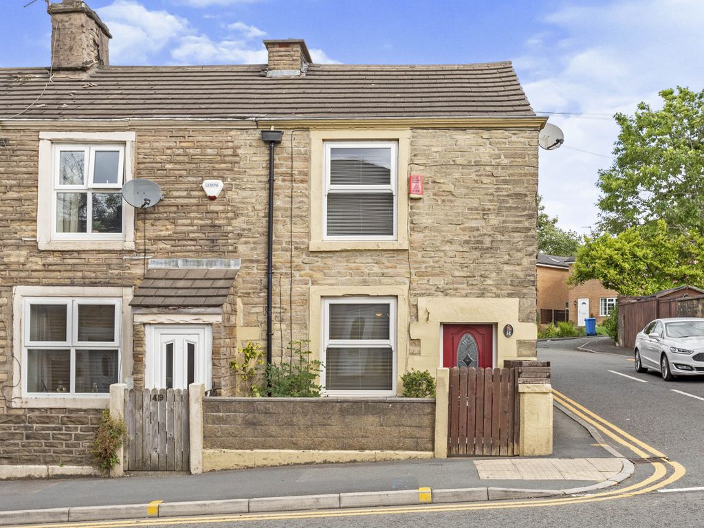 2 bed end terrace house for sale in Oldham Road, Springhead OL4 Zoopla