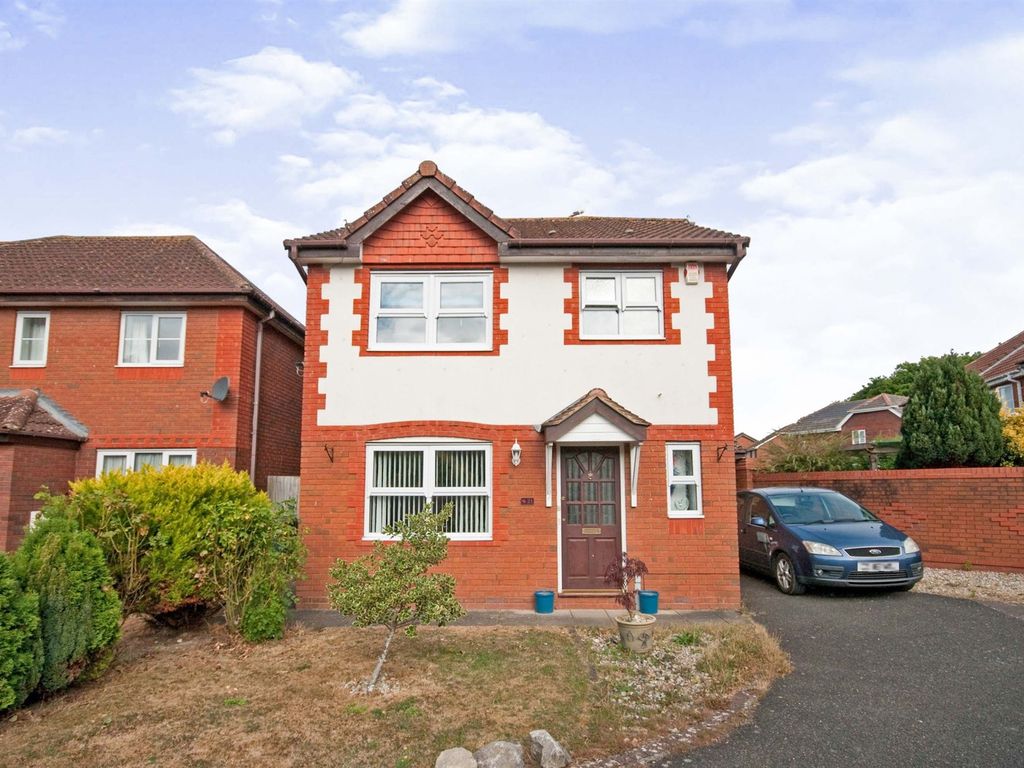 3 bed detached house for sale in Mountain Ash Close, Hailsham BN27 Zoopla