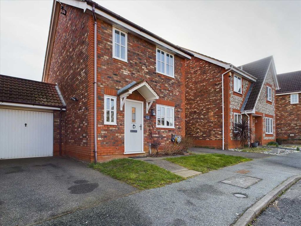 3 bed detached house for sale in Durrant View, Kesgrave, Ipswich IP5