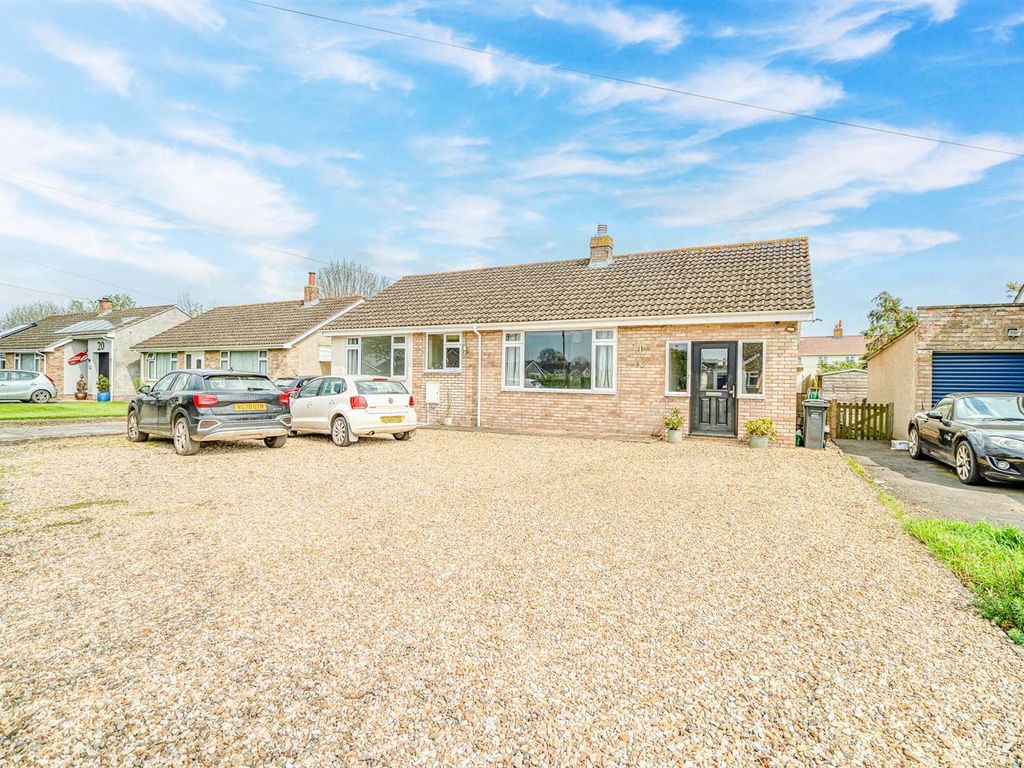 3 bed detached bungalow for sale in Merryfield, Mark, Highbridge TA9