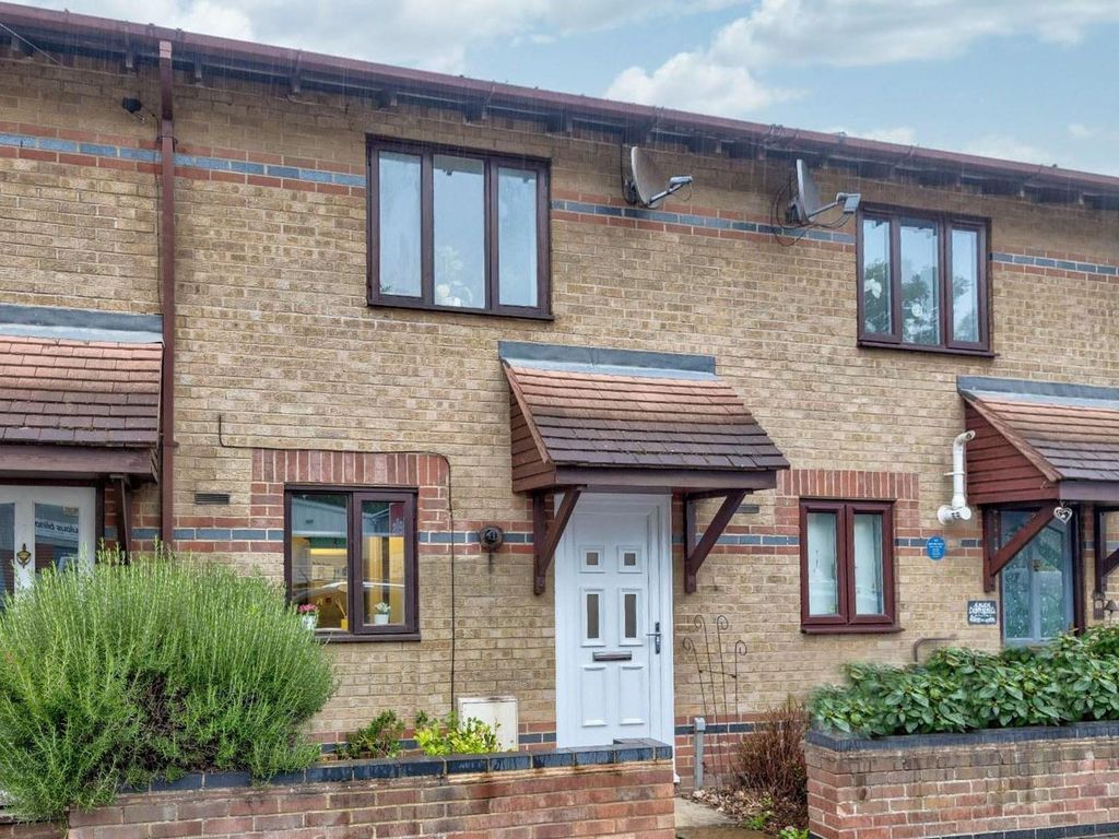 2 bed terraced house for sale in Southfield Avenue, Northampton NN4