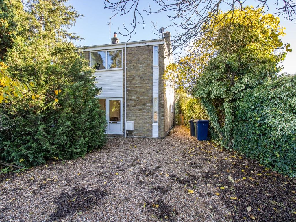 3 bed end terrace house to rent in High Street, Trumpington, Cambridge