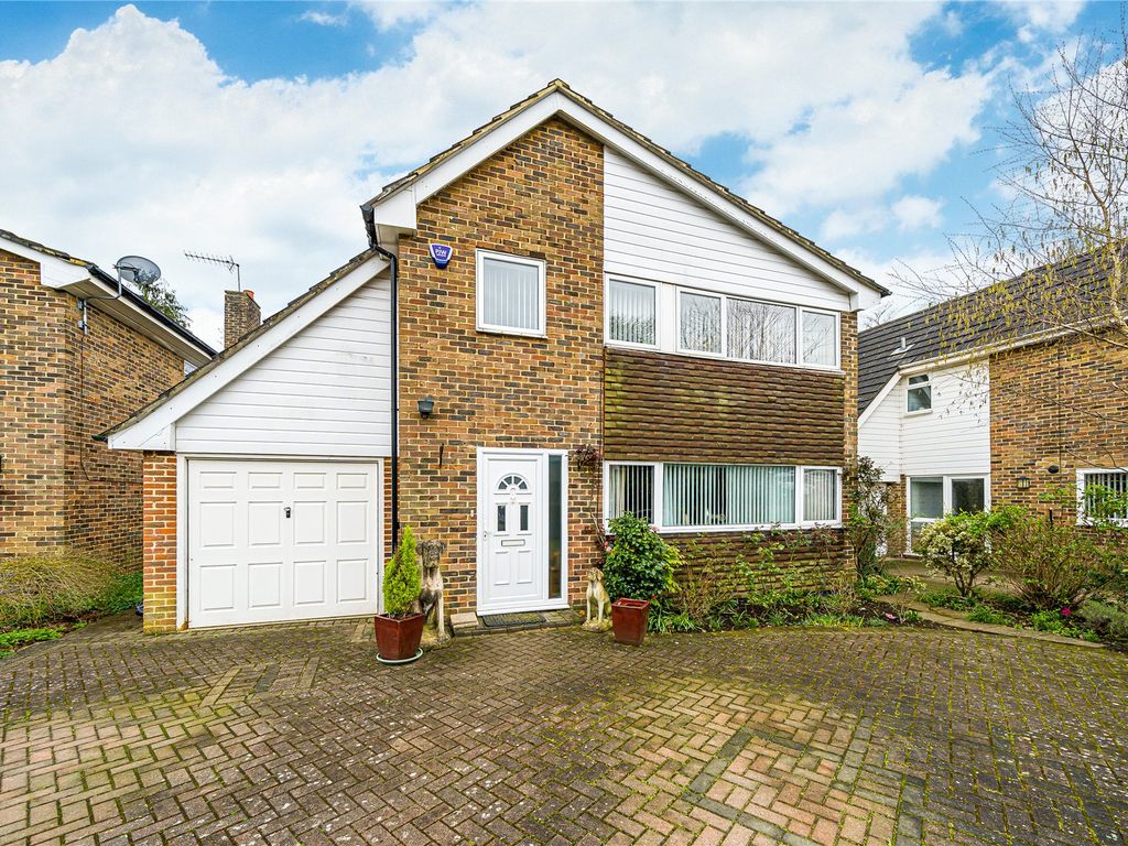 4 bed detached house for sale in WaltonOnThames, Surrey KT12 Zoopla