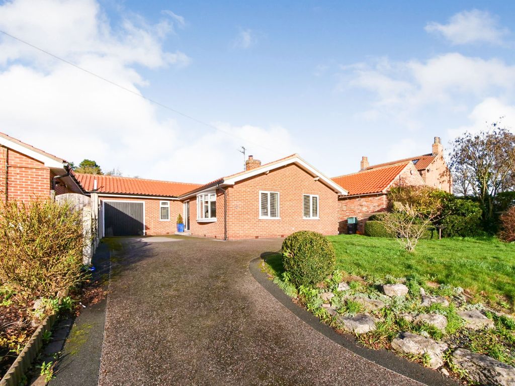 3 bed detached bungalow for sale in The Village, Skelton, York YO30