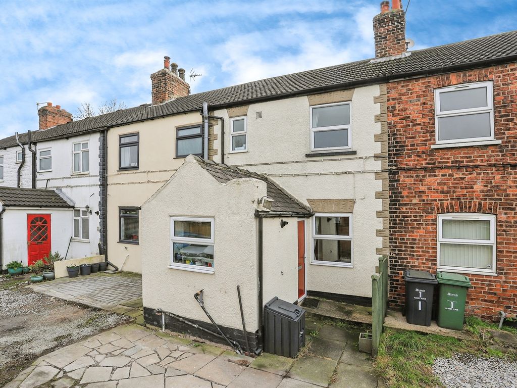 2 bed terraced house for sale in Albert Place, Methley, Leeds LS26, £