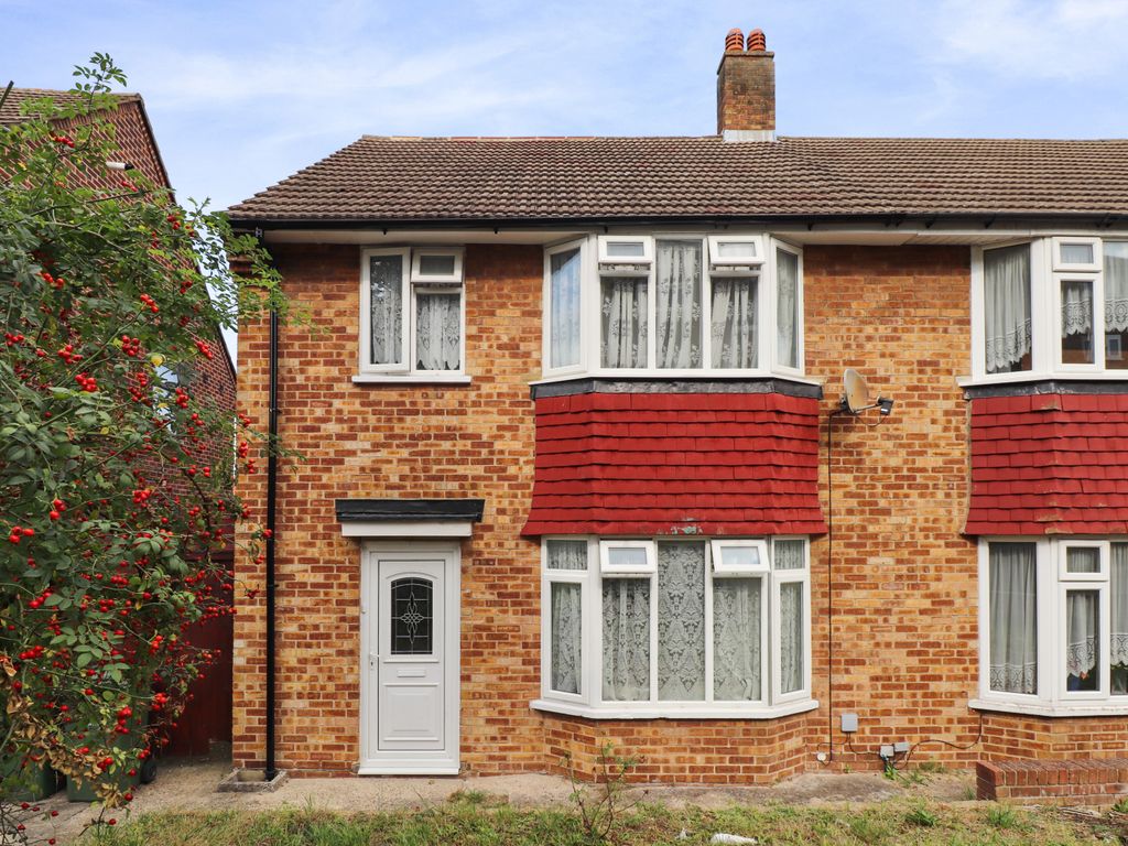 3 bed semidetached house for sale in Commonwealth Way, London SE2, £450,000 Zoopla