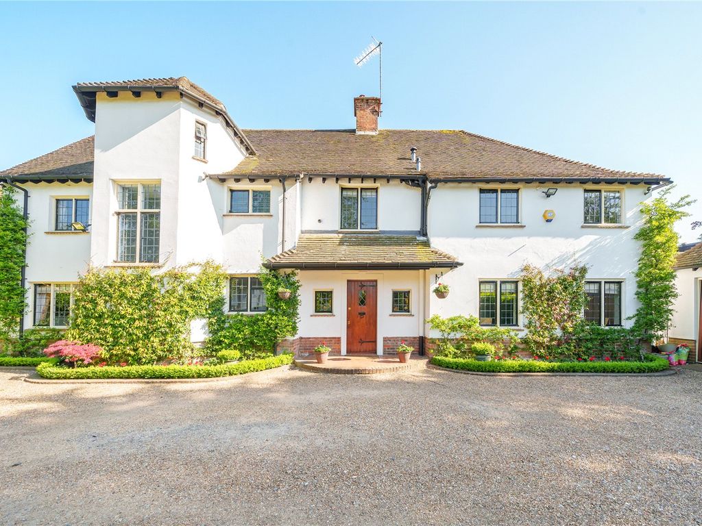 6 bed detached house for sale in Dukes Wood Avenue, Gerrards Cross