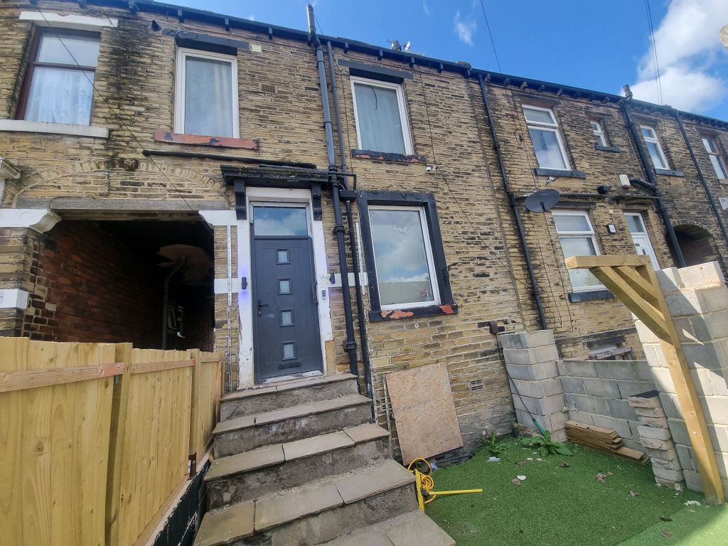 2 bed terraced house for sale in Broadstone Way, Tong, Bradford BD4