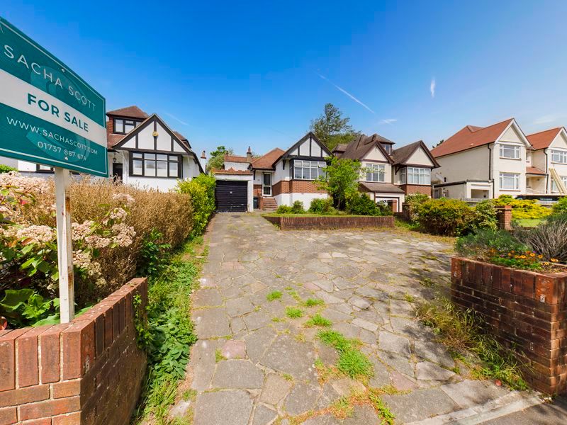 2 bed bungalow for sale in Warren Road, Banstead SM7 Zoopla