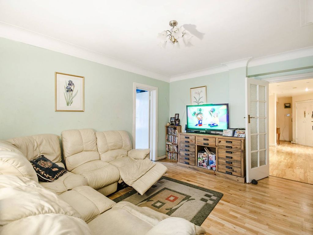 Edgware Road, Hyde Park Estate, London W2