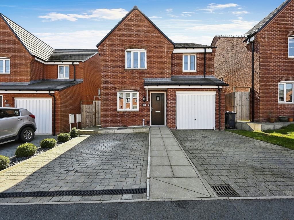 4 bed detached house for sale in Mill Farm Drive, Tibshelf, Alfreton