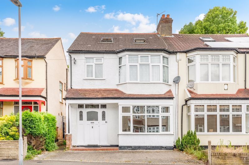 5 bed semidetached house for sale in Demesne Road, Wallington SM6 Zoopla