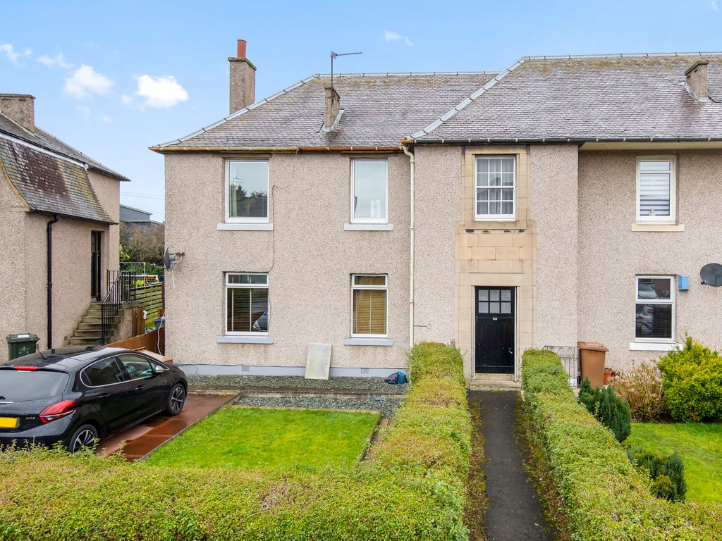 2 bed flat for sale in 133/3 Crewe Road West, Crewe, Edinburgh EH5, £140,000 Zoopla
