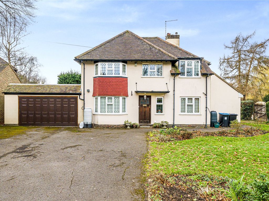 3 bed detached house for sale in Whyteleafe Road, Caterham, Surrey CR3