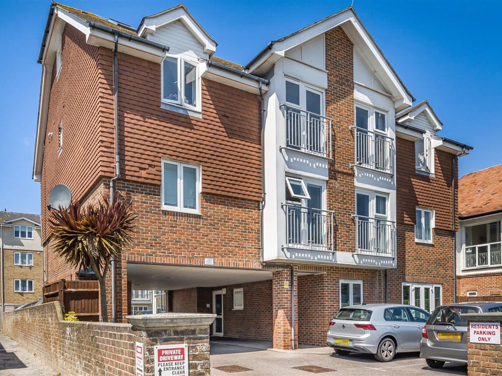 2 bed flat for sale in Victoria Drive, Bognor Regis PO21, £150,000 Zoopla