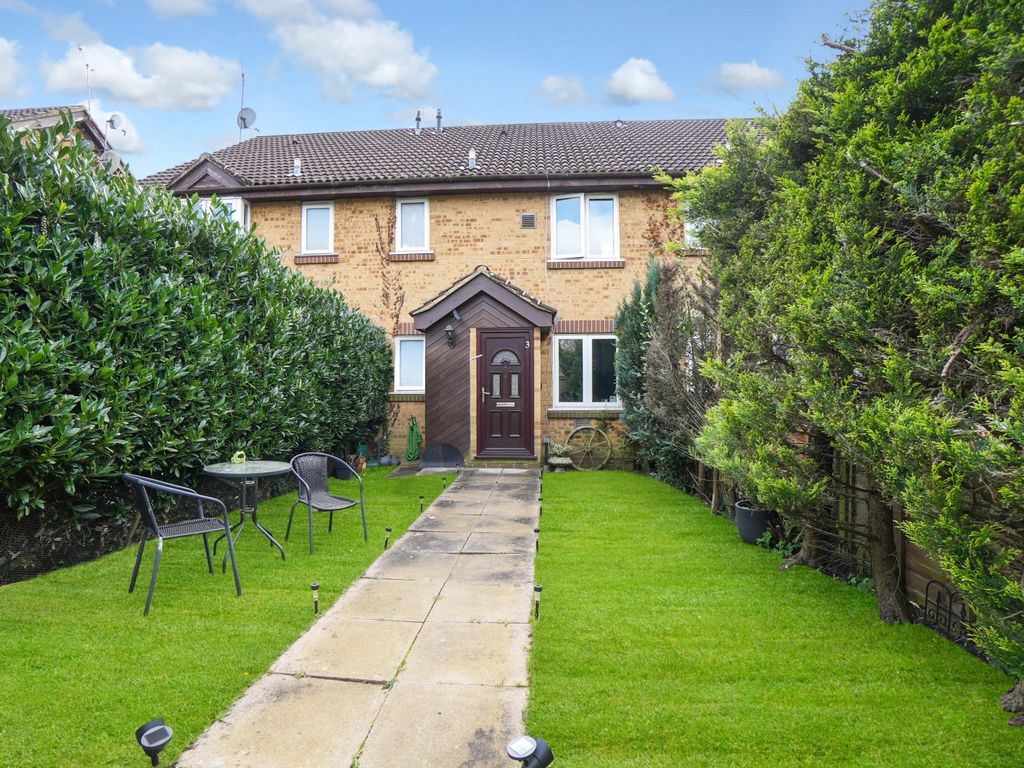 1 bed terraced house for sale in 3 Albany Park, Colnbrook, Slough SL3