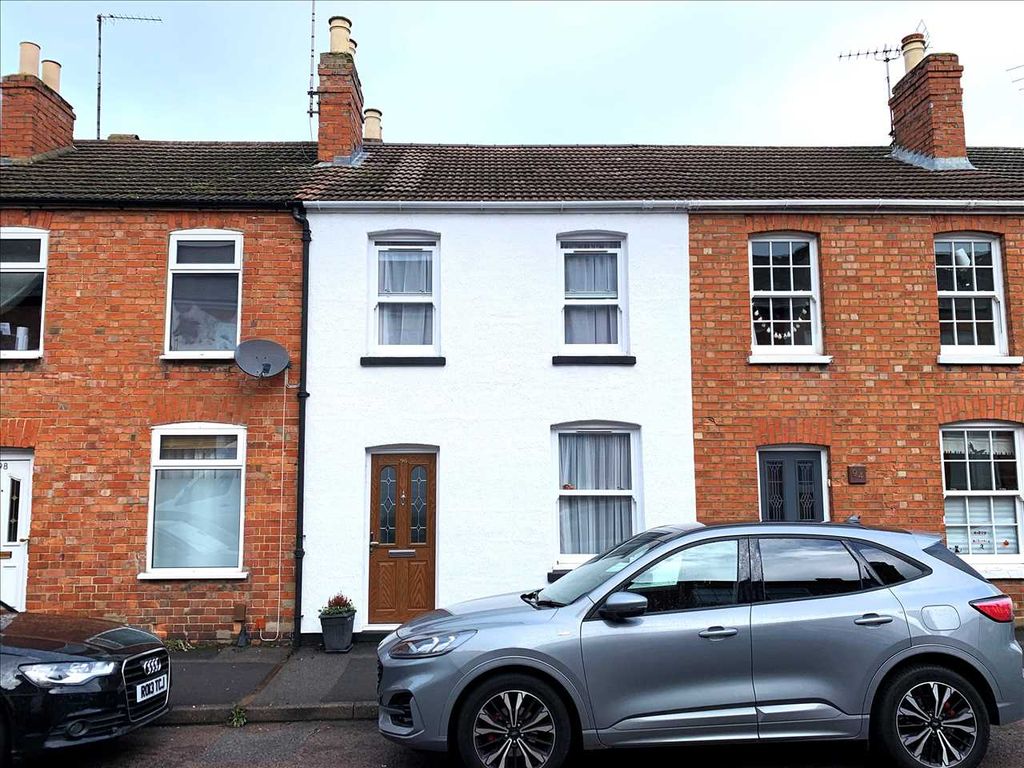 3 bed terraced house for sale in Church Street, Wolverton, Milton