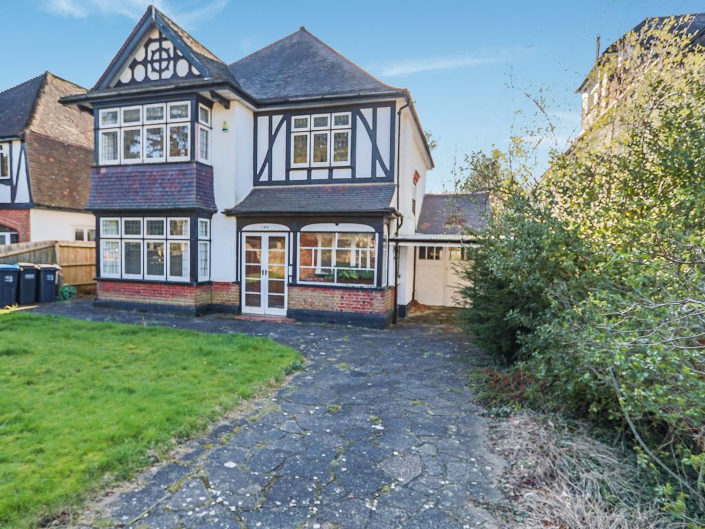 4 bed detached house for sale in Coulsdon Road, Coulsdon, Surrey CR5