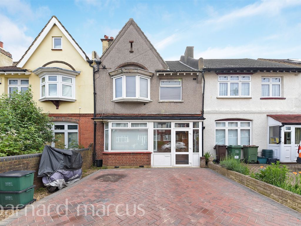 3 bed terraced house for sale in Milton Road, Wallington SM6, £575,000