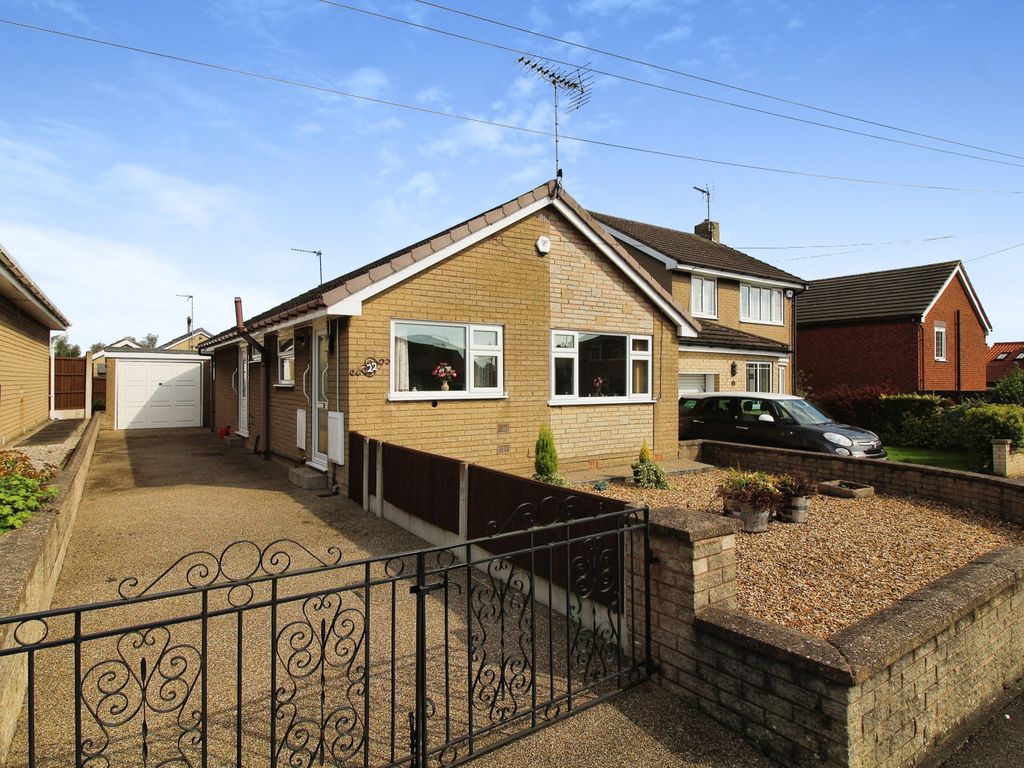 2 bed detached bungalow for sale in Romeley Crescent, Clowne