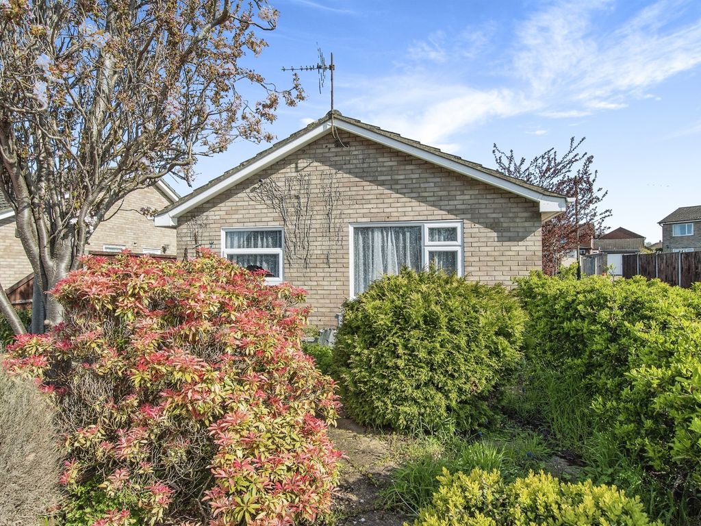 2 bed detached bungalow for sale in Silver Gardens, Belton, Great