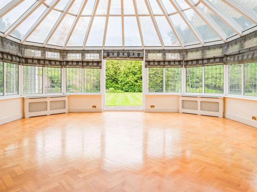 4 bed property for sale in Aylmer Road, East Finchley, London N2, £