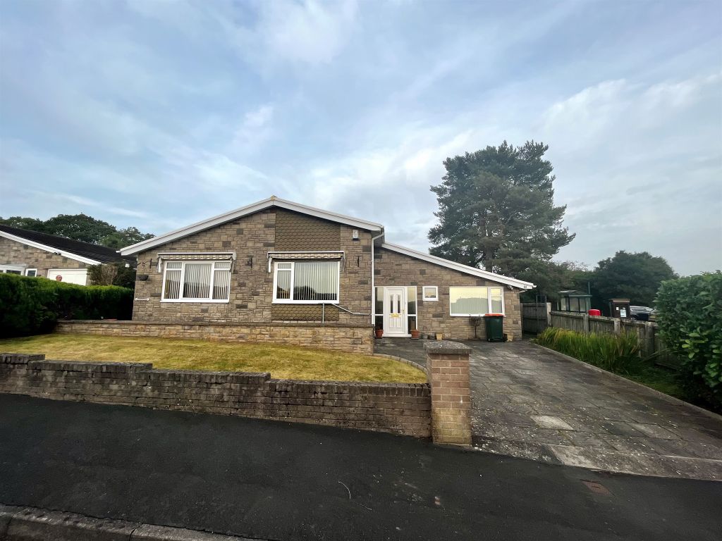4 bed detached bungalow for sale in Greenmeadow Drive, Penhow, Caldicot