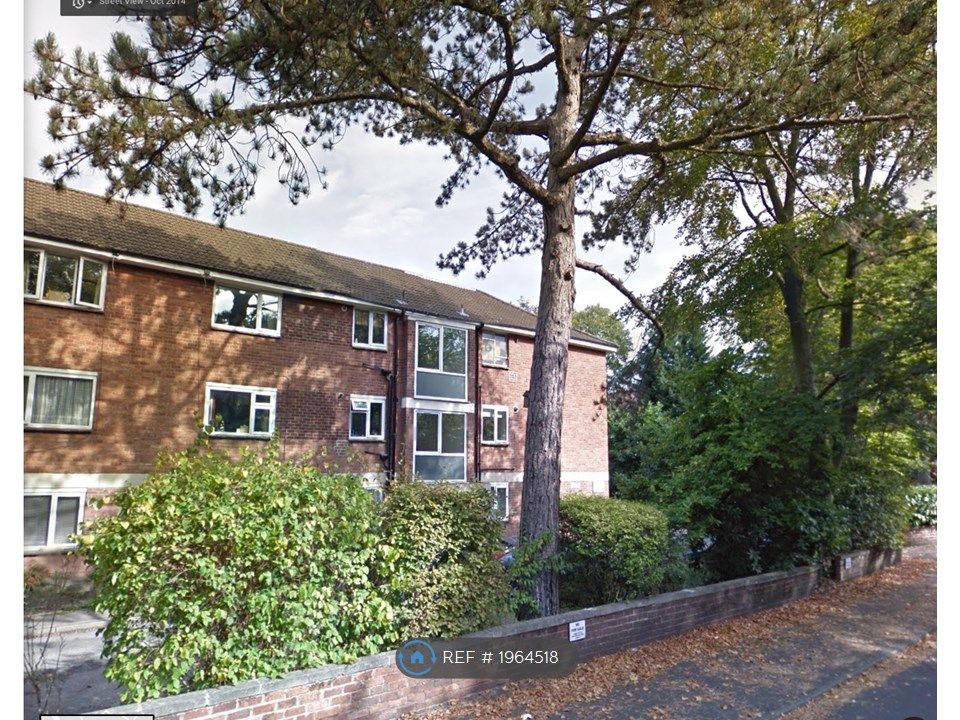 2 bed flat to rent in Sale, Manchester M33, £950 pcm Zoopla