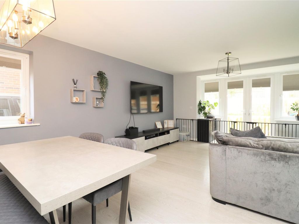 3 bed semidetached house for sale in Geldart Avenue, South Cave