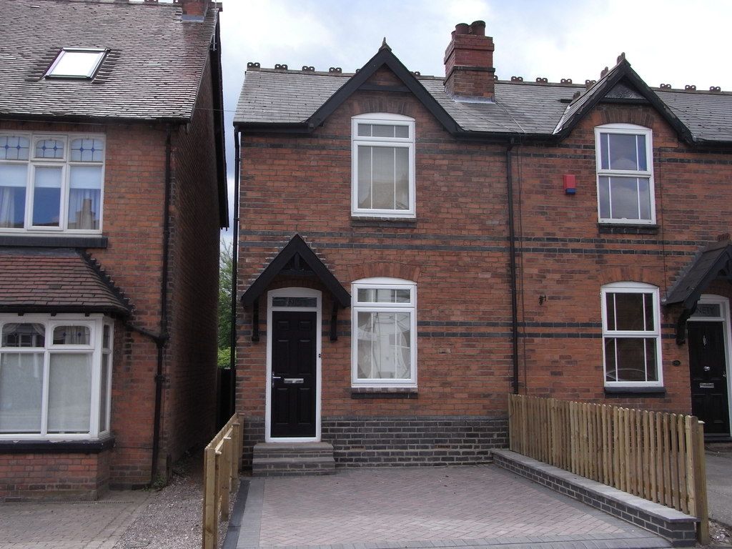 2 bed end terrace house to rent in Mere Green Road, Mere Green, Sutton