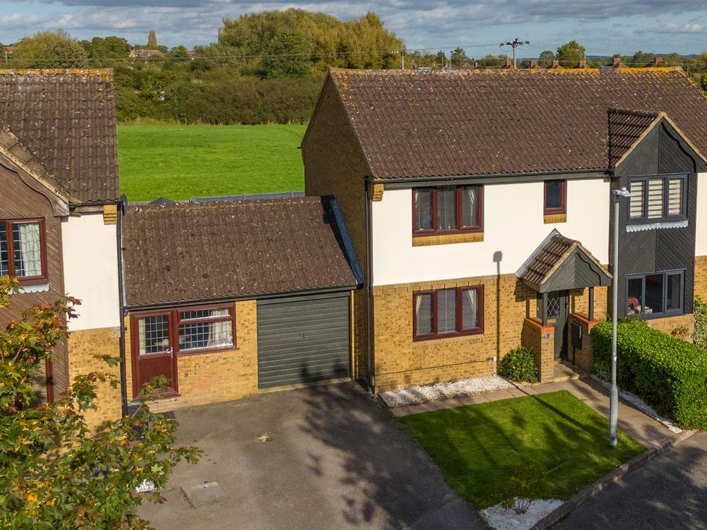 3 bed semidetached house for sale in Reynold Drive, Oldhams Meadow
