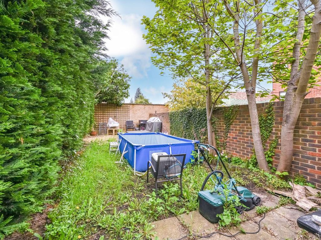 3 bed terraced house for sale in Twickenham Road, Isleworth TW7 Zoopla