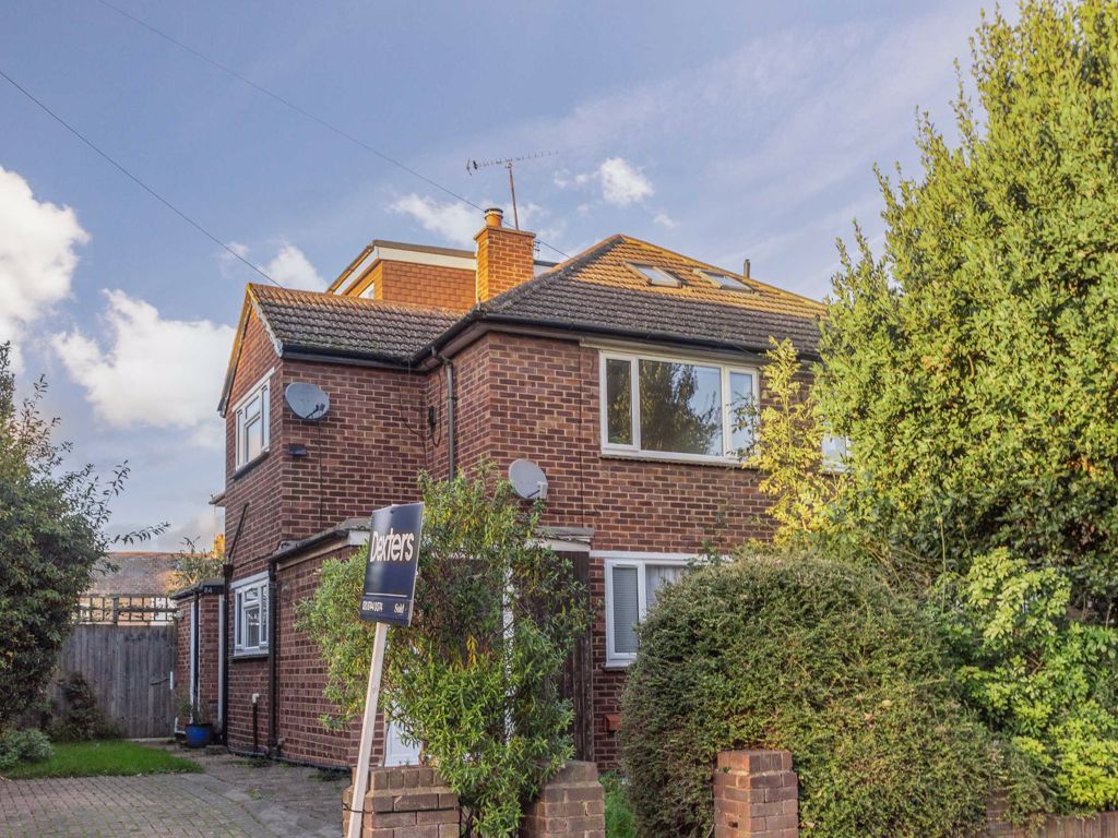 4 bed flat to rent in Albion Road, Twickenham TW2 Zoopla