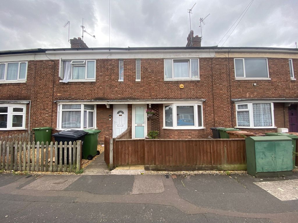 3 bed end terrace house for sale in Montagu Road, Peterborough PE4 Zoopla