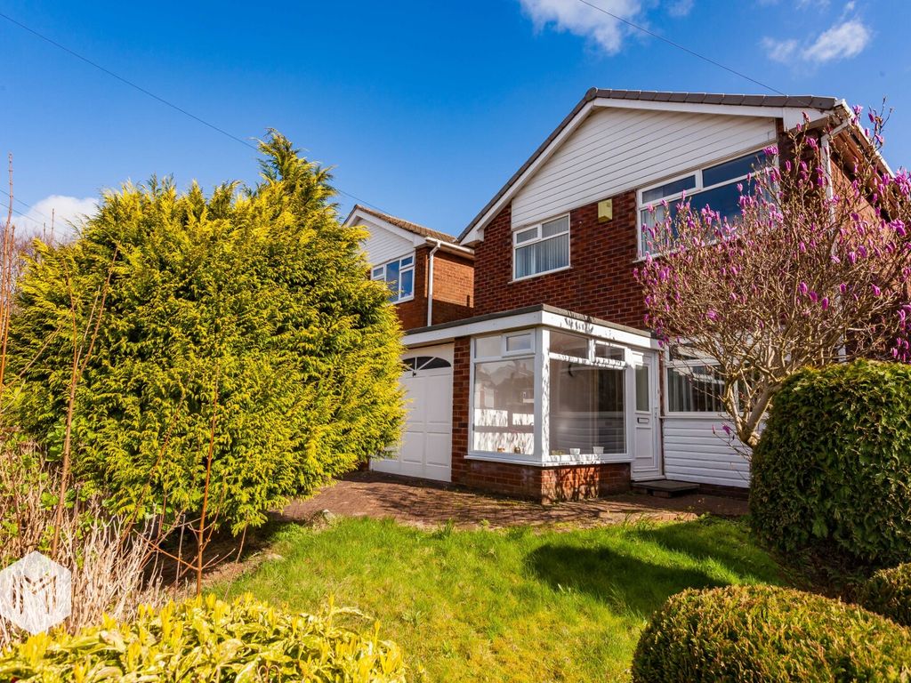 3 bed detached house for sale in Lawnswood Park Road, Swinton, Manchester, Greater Manchester