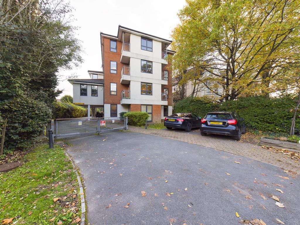 2 bed flat to rent in Firbank, 9 Beckenham Road, Beckenham, Kent BR3