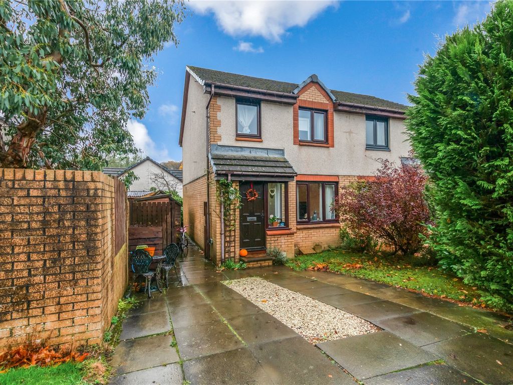 3 bed semidetached house for sale in Meadowbank Road, Kirknewton, West