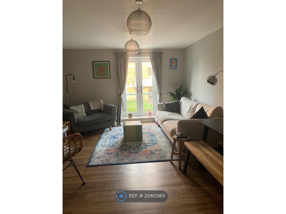 2 bed flat to rent in Crates Close, Kingswood, Bristol BS15, £1,050 pcm